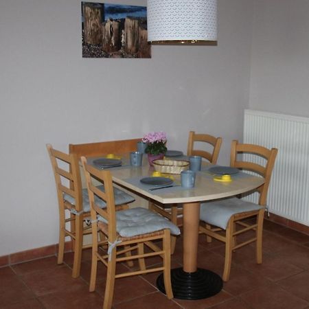 Ferienwohnung Boddenkieker Bis 4 Personen, Sagard-Neddesitz, 70M2 外观 照片